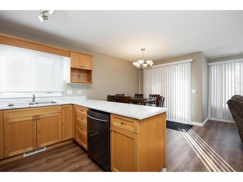 117 Sandulac Street, Fort Mcmurray, AB - Indoor Photo Showing Kitchen With Double Sink