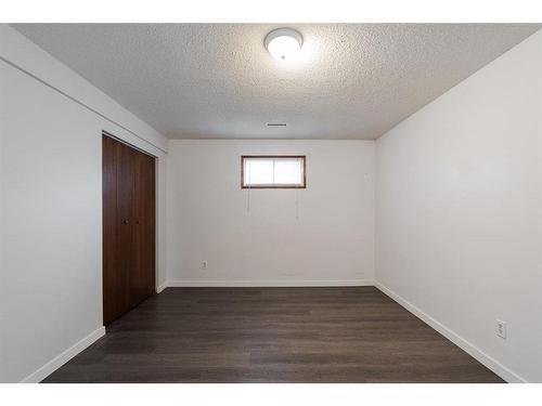 163 Cornwall Drive, Fort Mcmurray, AB - Indoor Photo Showing Other Room