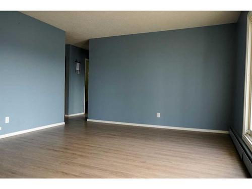 303-10014 Morrison Street, Fort Mcmurray, AB - Indoor Photo Showing Other Room