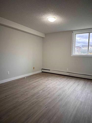 5-11 Clearwater Crescent, Fort Mcmurray, AB - Indoor Photo Showing Other Room