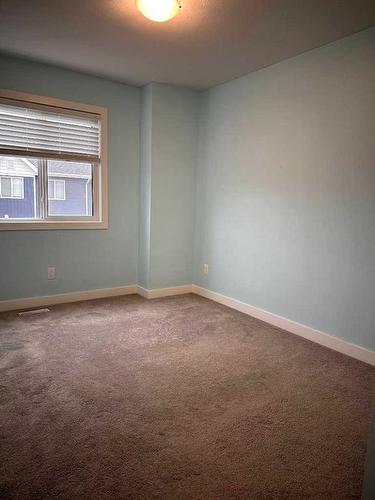 42-401 Athabasca Avenue, Fort Mcmurray, AB - Indoor Photo Showing Other Room