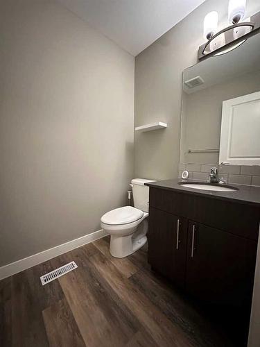 42-401 Athabasca Avenue, Fort Mcmurray, AB - Indoor Photo Showing Bathroom