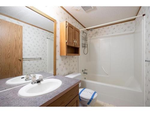 116 Cokerill Crescent, Fort Mcmurray, AB - Indoor Photo Showing Bathroom