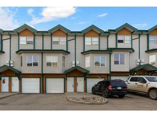 305-123 Arabian Drive, Fort Mcmurray, AB - Outdoor With Facade