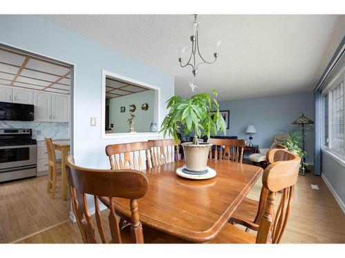 441 Signal Road, Fort Mcmurray, AB - Indoor Photo Showing Dining Room