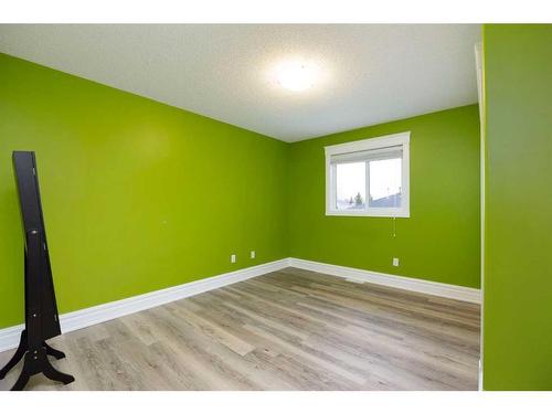 337 Burton Place, Fort Mcmurray, AB - Indoor Photo Showing Other Room