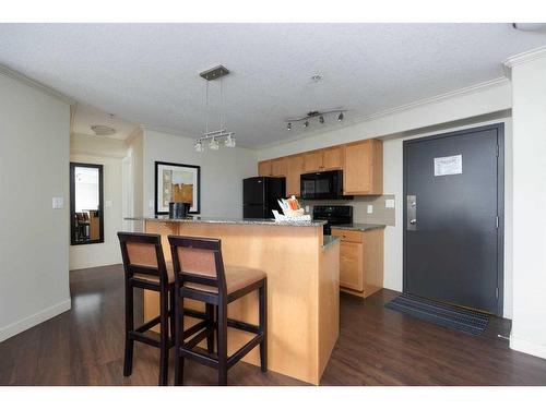 311-118 Millennium Drive, Fort Mcmurray, AB - Indoor Photo Showing Kitchen