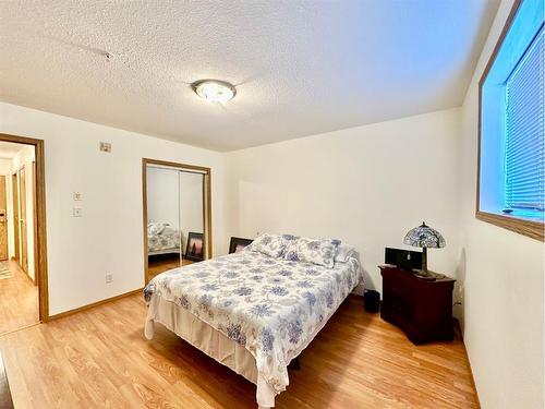 103-9508 99 Street, Lac La Biche, AB - Indoor Photo Showing Bedroom