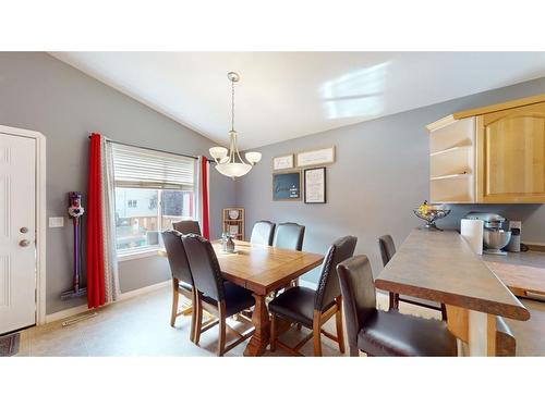 337 Diefenbaker Drive, Fort Mcmurray, AB - Indoor Photo Showing Dining Room