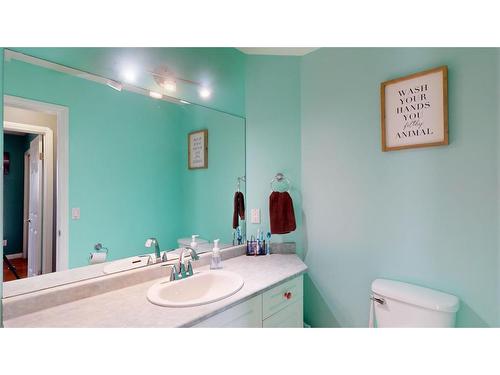 337 Diefenbaker Drive, Fort Mcmurray, AB - Indoor Photo Showing Bathroom