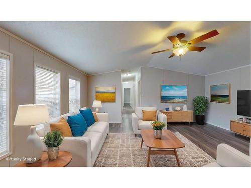 272 Gregoire Crescent, Fort Mcmurray, AB - Indoor Photo Showing Living Room