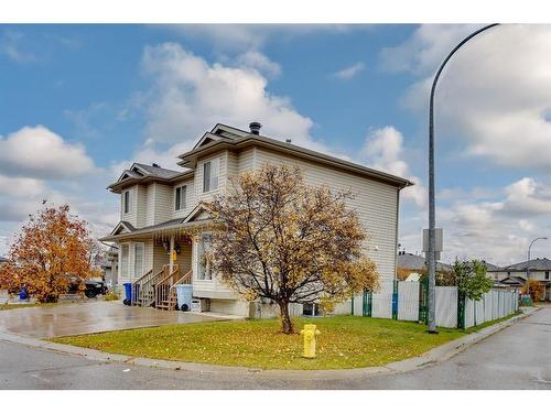 197 Kodiak Crescent, Fort Mcmurray, AB - Outdoor With Facade