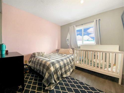 71-400 Silin Forest Road, Fort Mcmurray, AB - Indoor Photo Showing Bedroom