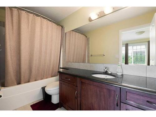 174 Grouse Way, Fort Mcmurray, AB - Indoor Photo Showing Bathroom