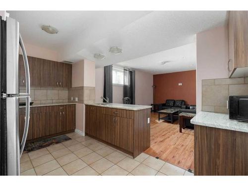 174 Grouse Way, Fort Mcmurray, AB - Indoor Photo Showing Kitchen