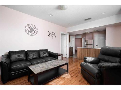 174 Grouse Way, Fort Mcmurray, AB - Indoor Photo Showing Living Room