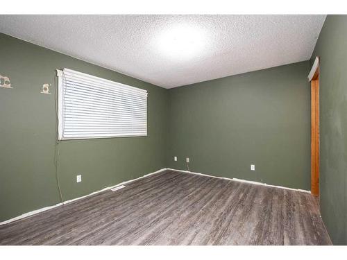 176 Torrie Bay, Fort Mcmurray, AB - Indoor Photo Showing Other Room