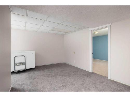 176 Torrie Bay, Fort Mcmurray, AB - Indoor Photo Showing Other Room