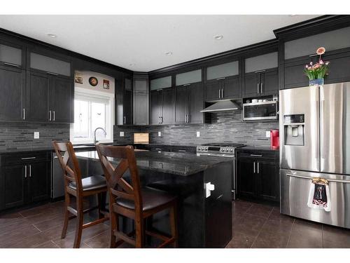 224 Beaverlodge Close, Fort Mcmurray, AB - Indoor Photo Showing Kitchen With Stainless Steel Kitchen With Upgraded Kitchen