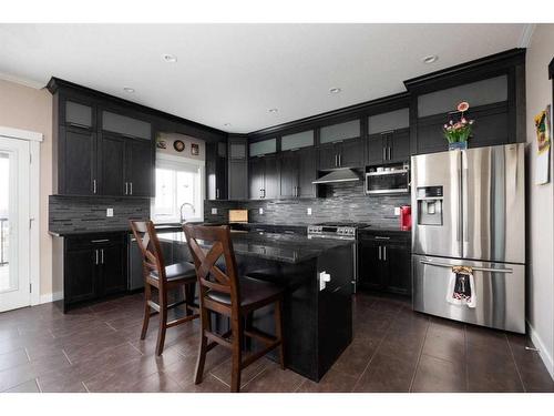 224 Beaverlodge Close, Fort Mcmurray, AB - Indoor Photo Showing Kitchen With Stainless Steel Kitchen With Upgraded Kitchen