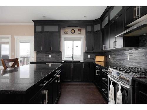 224 Beaverlodge Close, Fort Mcmurray, AB - Indoor Photo Showing Kitchen With Upgraded Kitchen