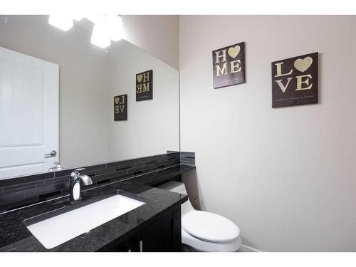 224 Beaverlodge Close, Fort Mcmurray, AB - Indoor Photo Showing Bathroom