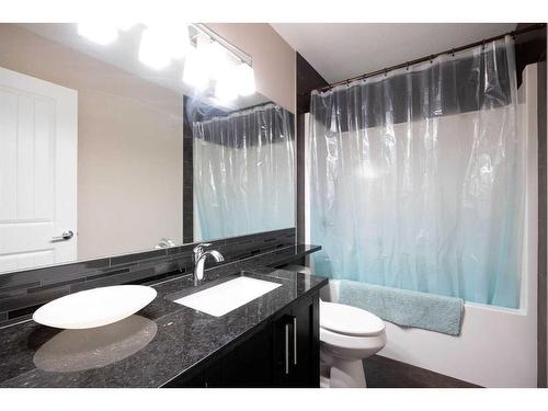 224 Beaverlodge Close, Fort Mcmurray, AB - Indoor Photo Showing Bathroom