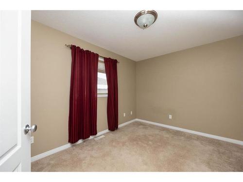 130 Paris Bay, Fort Mcmurray, AB - Indoor Photo Showing Other Room