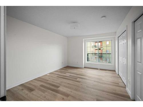 4103-200 Lougheed Drive, Fort Mcmurray, AB - Indoor Photo Showing Other Room