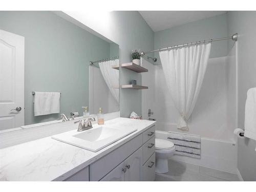 315 Berard Crescent, Fort Mcmurray, AB - Indoor Photo Showing Bathroom