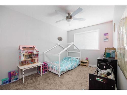 147 Alderwood Drive, Fort Mcmurray, AB - Indoor Photo Showing Bedroom