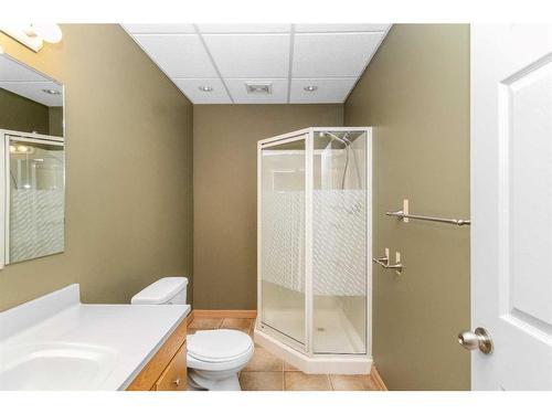 134 Lanauze Street, Fort Mcmurray, AB - Indoor Photo Showing Bathroom