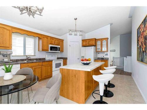 134 Lanauze Street, Fort Mcmurray, AB - Indoor Photo Showing Kitchen With Double Sink