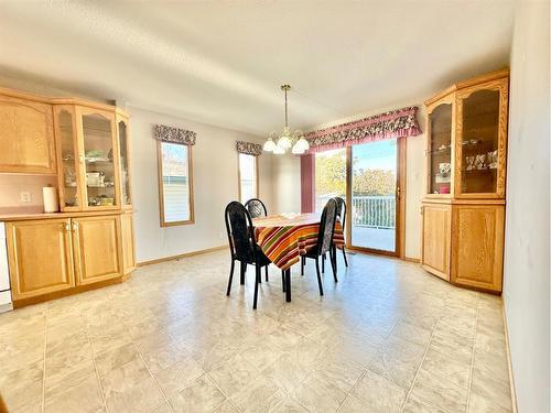 10012 102 Ave, Lac La Biche, AB - Indoor Photo Showing Dining Room