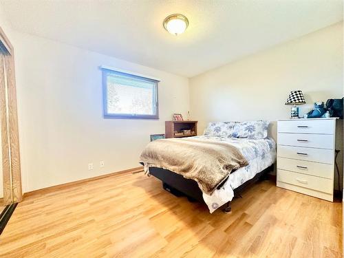 10012 102 Ave, Lac La Biche, AB - Indoor Photo Showing Bedroom