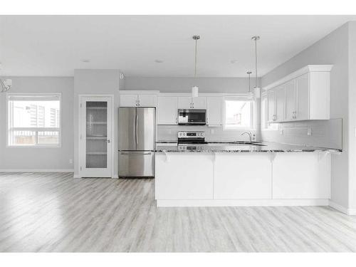 131 Athabasca Crescent, Fort Mcmurray, AB - Indoor Photo Showing Kitchen