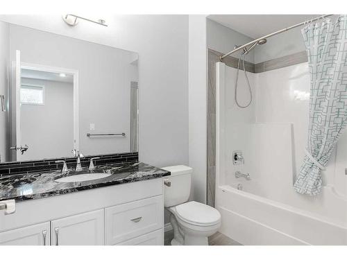 131 Athabasca Crescent, Fort Mcmurray, AB - Indoor Photo Showing Bathroom