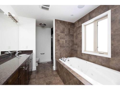 172 Gravelstone Way, Fort Mcmurray, AB - Indoor Photo Showing Bathroom