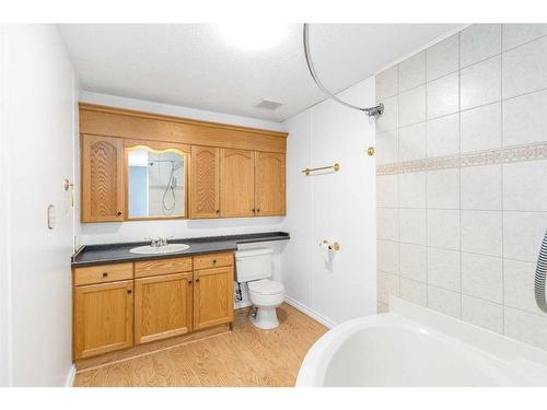 177 Cokerill Crescent, Fort Mcmurray, AB - Indoor Photo Showing Bathroom