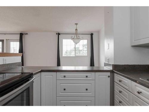 144 Signal Road, Fort Mcmurray, AB - Indoor Photo Showing Kitchen