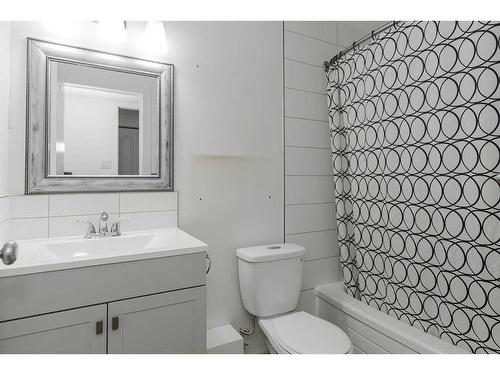 144 Signal Road, Fort Mcmurray, AB - Indoor Photo Showing Bathroom