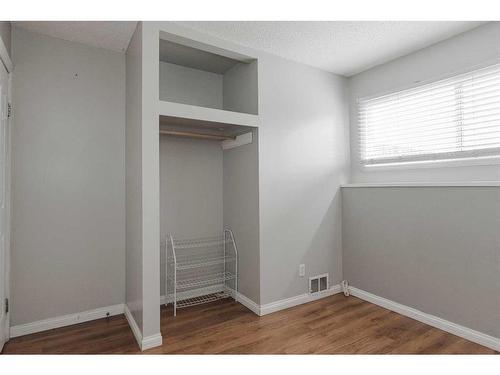 144 Signal Road, Fort Mcmurray, AB - Indoor Photo Showing Other Room