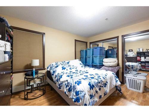 202-10217 Queen Street, Fort Mcmurray, AB - Indoor Photo Showing Bedroom