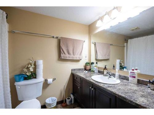 202-10217 Queen Street, Fort Mcmurray, AB - Indoor Photo Showing Bathroom