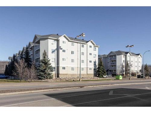 2206-38 Riedel Street, Fort Mcmurray, AB - Outdoor With Facade