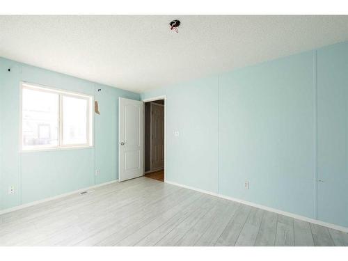 248 Harpe Way, Fort Mcmurray, AB - Indoor Photo Showing Other Room