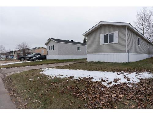 137 Clausen Crescent, Fort Mcmurray, AB - Outdoor