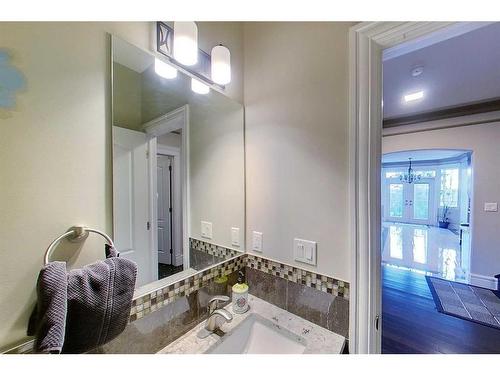 145 Stonecreek Landing, Fort Mcmurray, AB - Indoor Photo Showing Bathroom