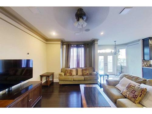 145 Stonecreek Landing, Fort Mcmurray, AB - Indoor Photo Showing Living Room