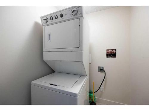 2614-135B Sandpiper Road, Fort Mcmurray, AB - Indoor Photo Showing Laundry Room